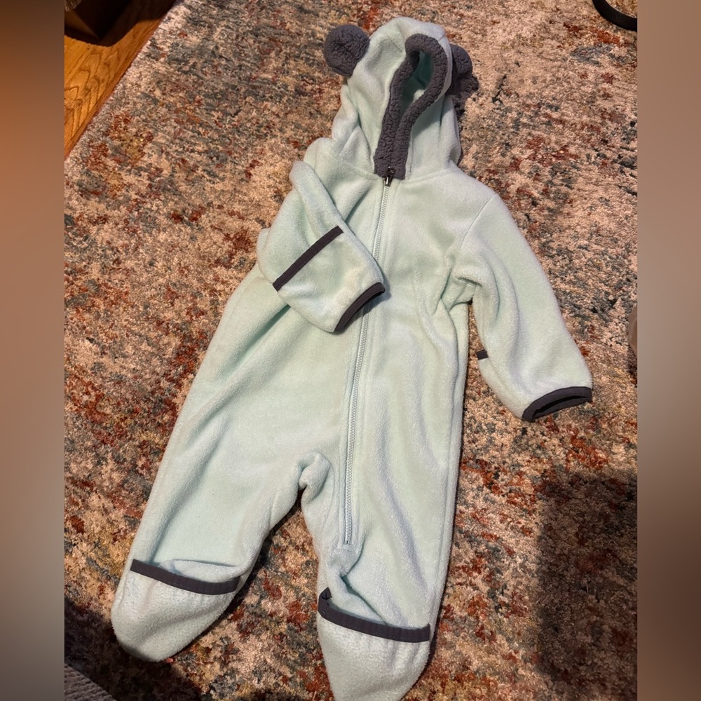 Columbia bear suit (3-6M)